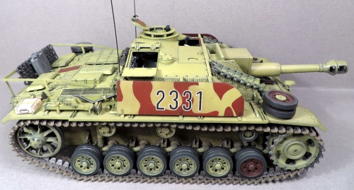 6454   Д.   Немецкое самоходное орудие STUH 42 AUSF.G с циммеритом.