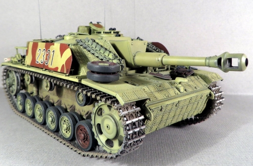 6454   Д.   Немецкое самоходное орудие STUH 42 AUSF.G с циммеритом.