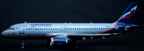 7003 З.  Аэробус А-320