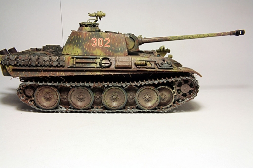 9045    Д.    Немецкий танк «Пантера» с приборами ночного видения Pz.Kpfw. V Panther Ausf. G «Night Fighting Panther».