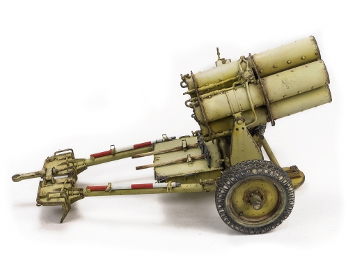 L3503     G.   Немецкая реактивная система залпового огня (РСЗО) 210 мм Nb.W. 42.