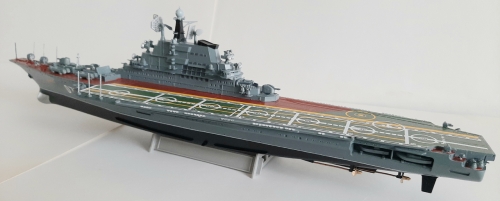 05207   Тр.   Советский авианосец "Киев" ("Минск") 2 варианта