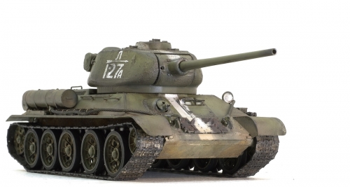 6203    Д.   Советский средний танк Т-34/85 УТЗ Moдель 1944 г.