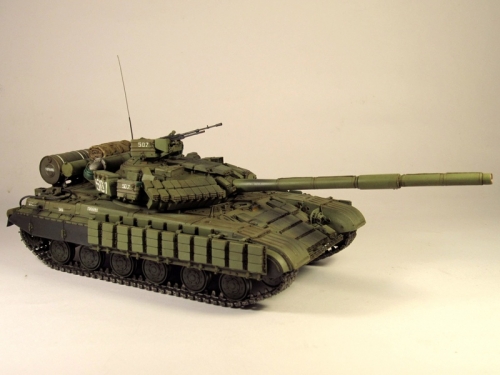 205    С.   Советский танк Т-64 БВ.