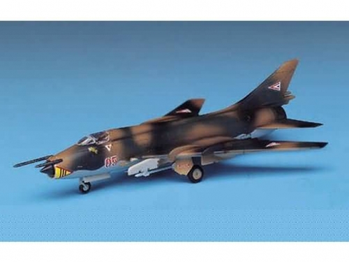 12612   Ac.    Советский бомбардировщик штурмовик  SU-22 FITTER