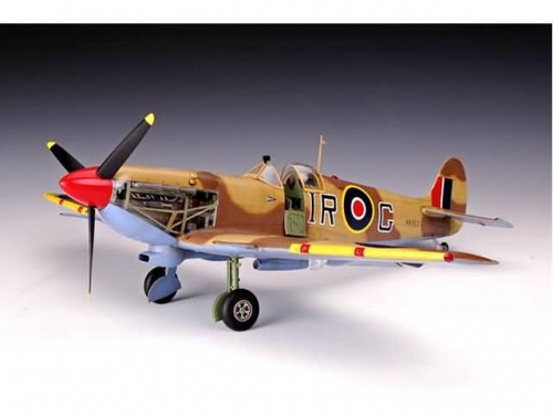 02412  Тр.  Британский истребитель  Spitfire Mk.Vb/TROP