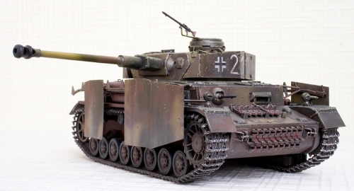 3564      З.      Немецкий средний танк Т-IV(H).