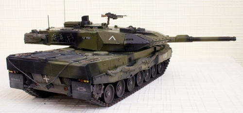 82423     НВ.    Немецкий танк Leopard 2 A5/A6NL MBT.
