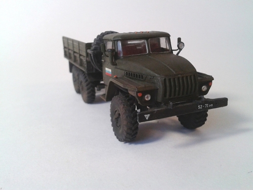72611    IC.   Советский грузовик Урал 4320