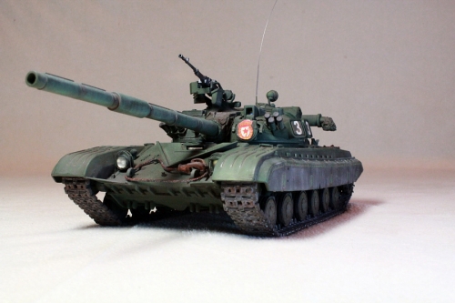 203      С.    Советский танк Т-64 Б.