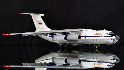 7011   З.   Советский военно-транспортный самолет " Ил-76 " МД