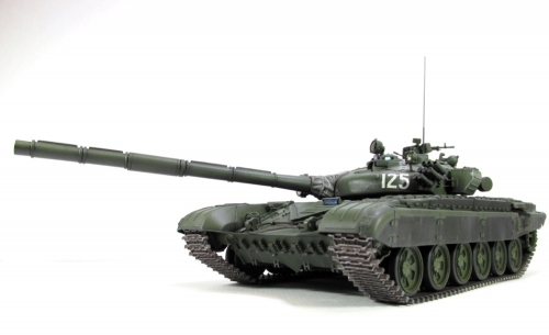 3550      З.     Советский танк Т-72Б