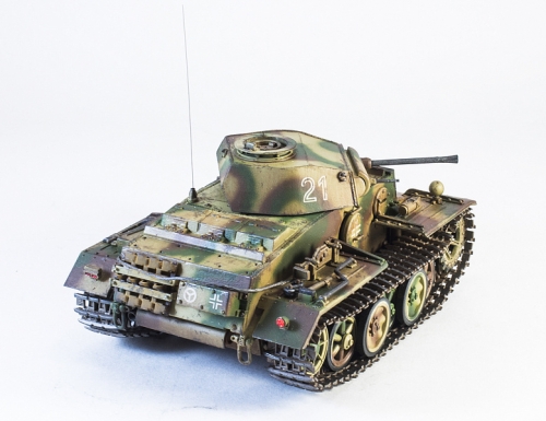 35007   A.   Немецкий легкий танк Т-II J