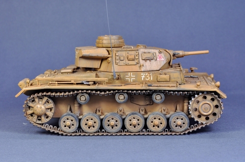 9032     Д.     Немецкий танк PzKpfw. III  Ausf. G. Африканский корпус.