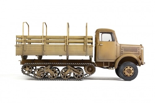 35453    ИС.    Германский полугусеничный грузовой автомобиль  KHD S3000/SS M "Maультир" времен 2 МВ.