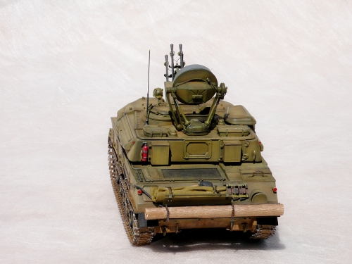3521    Д.    Советская зенитная установка ЗСУ-23-4В1 (ШИЛКА).