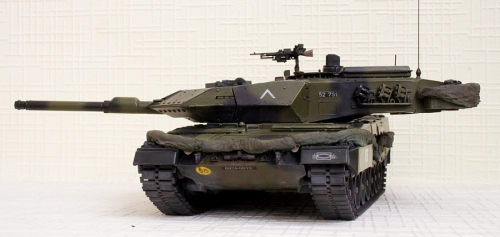82423     НВ.    Немецкий танк Leopard 2 A5/A6NL MBT.