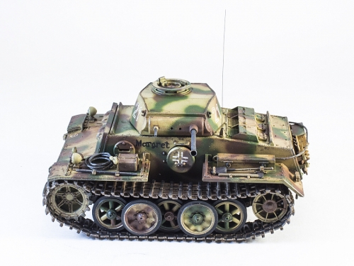 35007   A.   Немецкий легкий танк Т-II J
