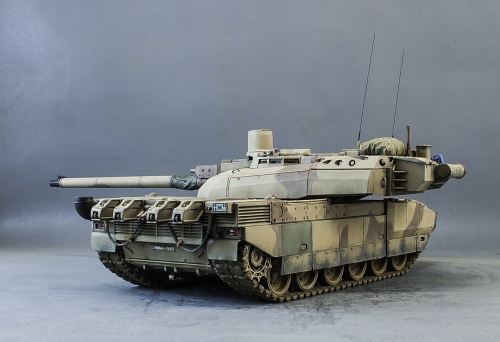 35279      Т.      Французский основной боевой танк "ЛЕКЛЕРК Т6 "и одна фигура.