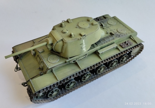 35086   В.   Советский тяжелый танк КВ-1 обр. 1942 г. поздняя версия