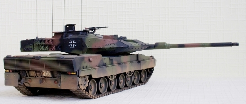 82403    HB     Немецкий танк Leopard 2A6 EX.