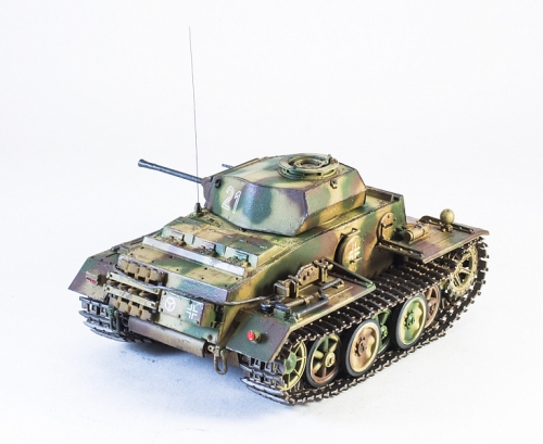 35007   A.   Немецкий легкий танк Т-II J