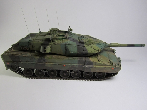 82404     HB.    Танк STRV.122 (Шведская армия).