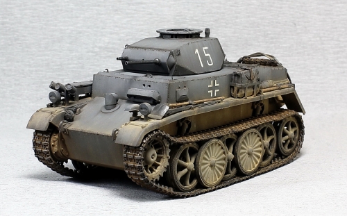 82431    HB.    Немецкий разведывательный танк PZKPFW I AUSF C (VK 601).