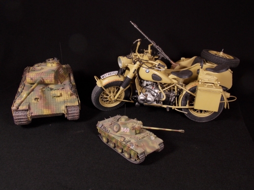 7403     I.    Немецкий военный мотоцикл с коляской  BMW R75.