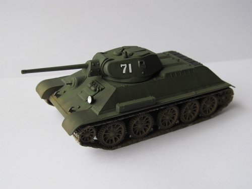 307224      М.     Советский танк Т-34/76.