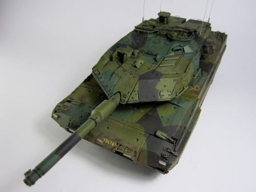 82404     HB.    Танк STRV.122 (Шведская армия).