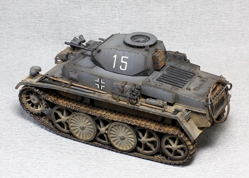 82431    HB.    Немецкий разведывательный танк PZKPFW I AUSF C (VK 601).
