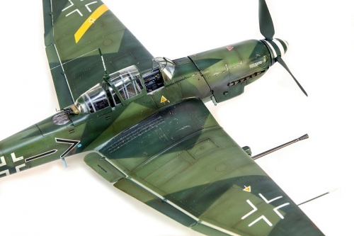 03218     Тр.     Немецкий пикирующий бомбардировщик  Ju 87G-2 Stuka.
