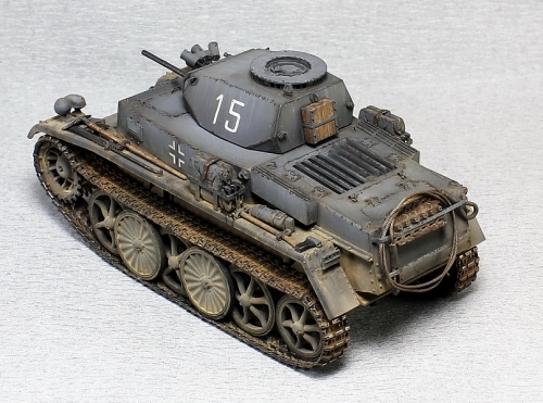 82431    HB.    Немецкий разведывательный танк PZKPFW I AUSF C (VK 601).