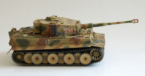 35194     T.   Немецкий тяжелый танк "ТИГР" I AUSF.E среднее производство 1943Г. с 1 фигурой командира.