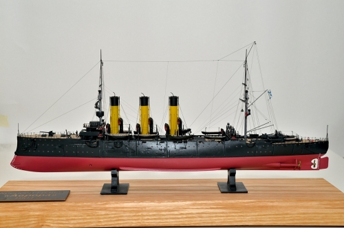 40001  А.   Российский крейсер 
