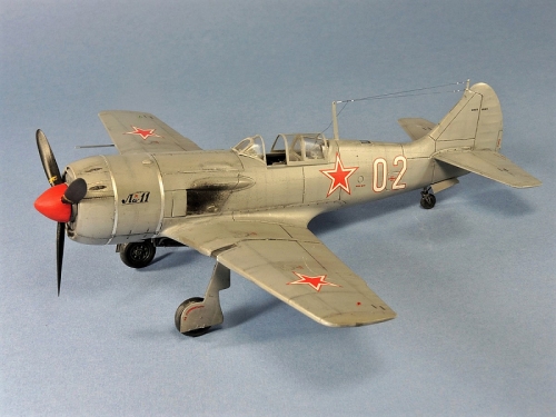 81760       HB.     Советский истребитель Ла-11.