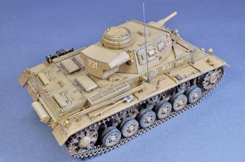9032     Д.     Немецкий танк PzKpfw. III  Ausf. G. Африканский корпус.