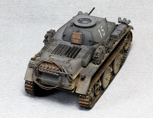 82431    HB.    Немецкий разведывательный танк PZKPFW I AUSF C (VK 601).