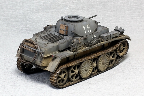 82431    HB.    Немецкий разведывательный танк PZKPFW I AUSF C (VK 601).