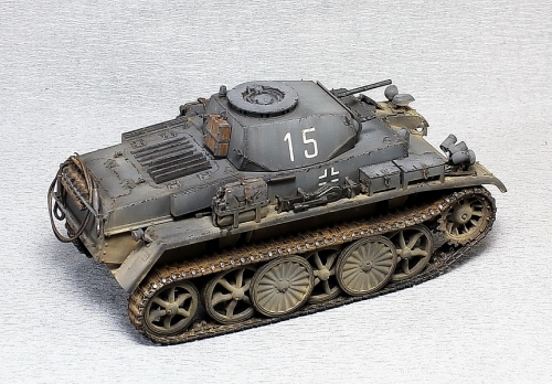 82431    HB.    Немецкий разведывательный танк PZKPFW I AUSF C (VK 601).