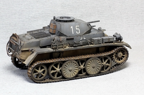 82431    HB.    Немецкий разведывательный танк PZKPFW I AUSF C (VK 601).