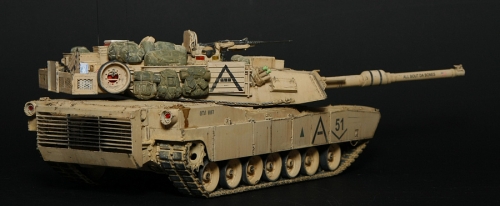 3535    Д.   Американский основной танк "АБРАМС" M1A1 AIM