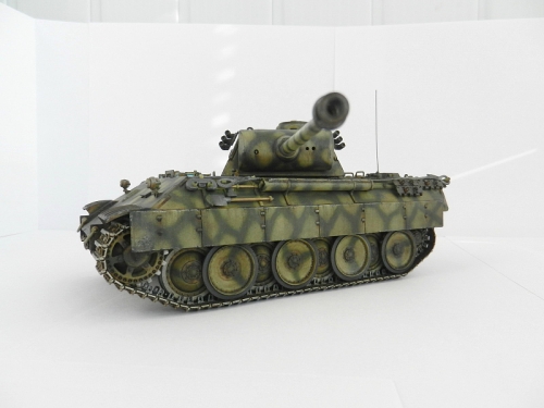 290    I.    Немецкий средний танк PanzerKampfwagen V Ausf. D "Пантера".