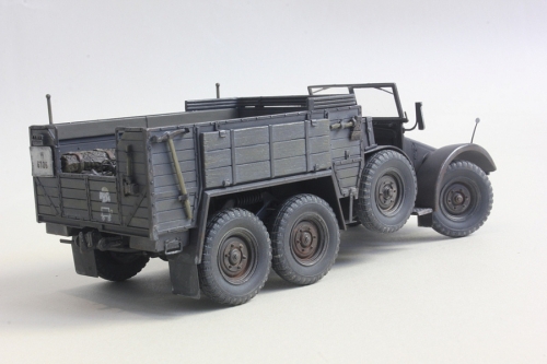35104    Т.     Немецкий грузовик 6х4  Kfz.70 Крупп Проц и одна фигура.