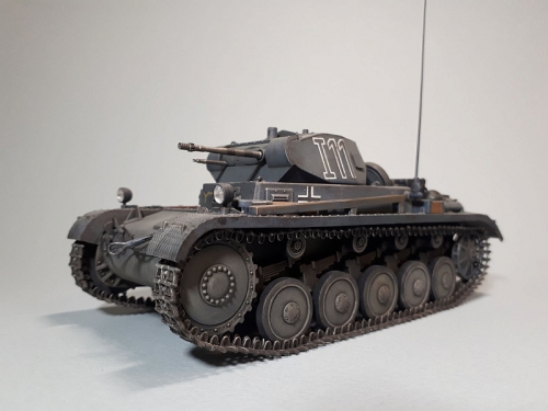 35018   A.   Немецкий легкий танк Т-II C