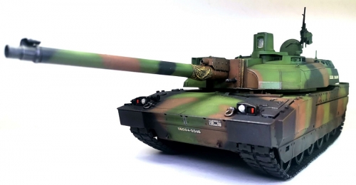 35362    Т.    Французский основной боевой танк "ЛЕКЛЕРК" AMX-56 и одна фигура.