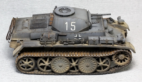 82431    HB.    Немецкий разведывательный танк PZKPFW I AUSF C (VK 601).
