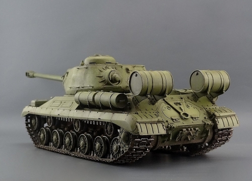 05589      Tр.    Советский танк ИС-2 М.
