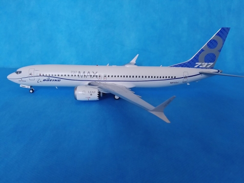7026    З.    Американский пассажирский авиалайнер "Боинг 737-8 MAX"